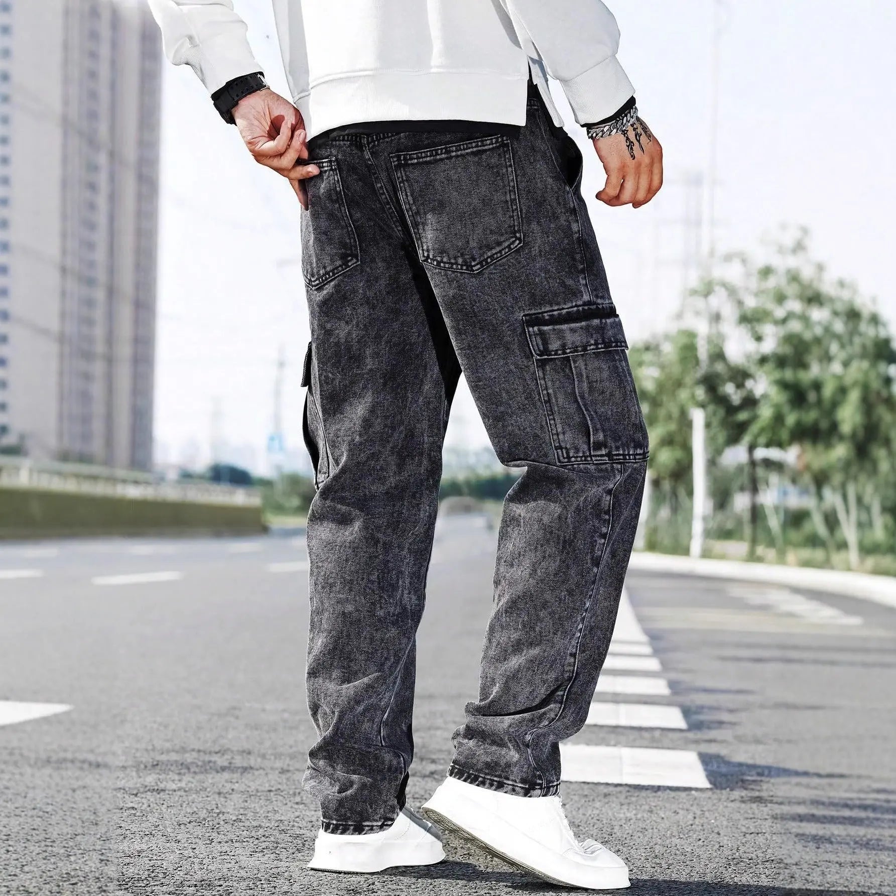 Loose-fit Multi-pocket Fashionable Street-style Men's Workwear Denim Jeans SmartDealHub